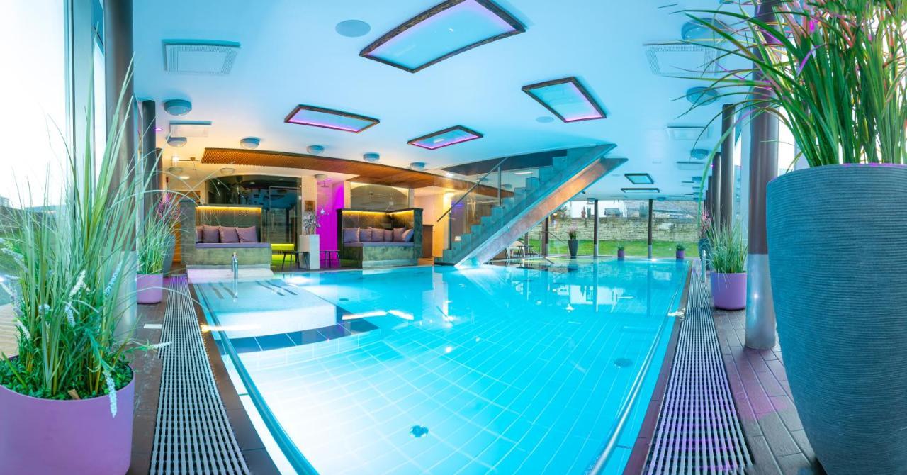 Johan Suites & Spa 库雷萨雷 外观 照片